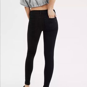 NWOT Black American Eagle Jeggings.